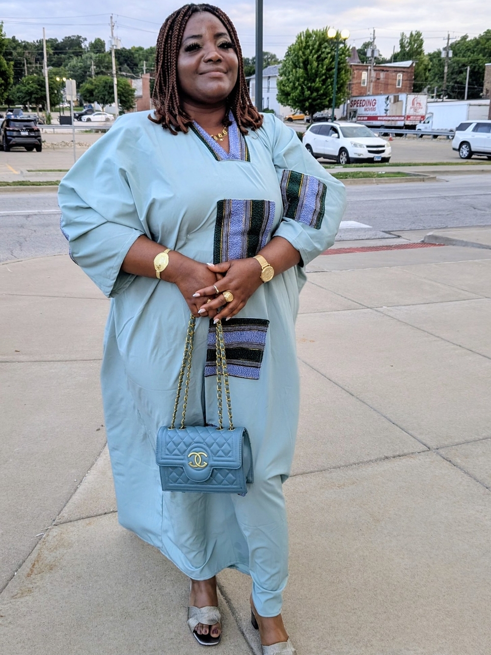 Dress Plus Head-tie Available In Different Colors. Can Be Adjusted From Inside.